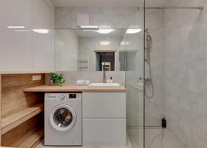 Front Park With Parking By Lion Gdańsk